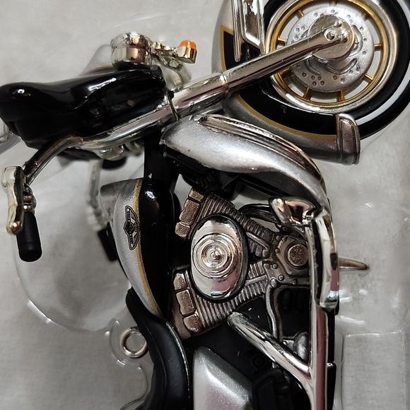 NWT Harley Davidson Hallmark Keepsake Ornament Set - Picture 15 of 16